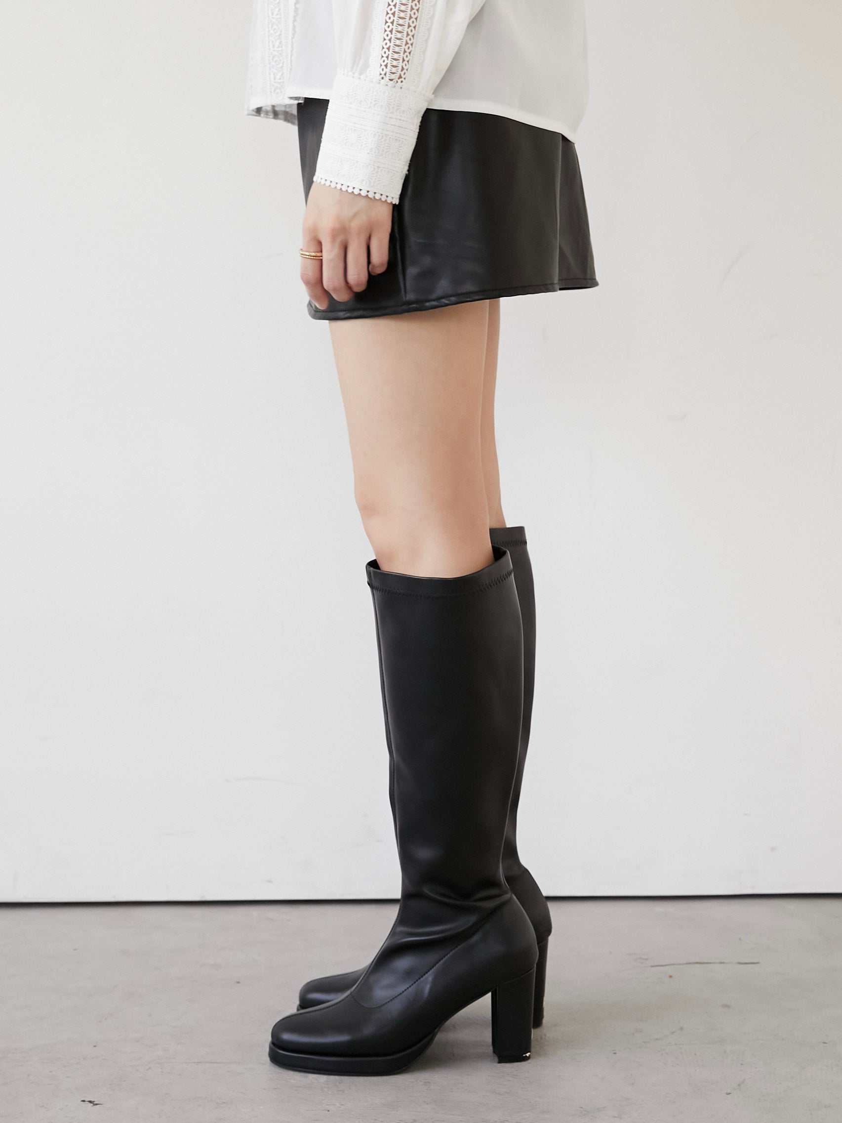 stretch leather long boots