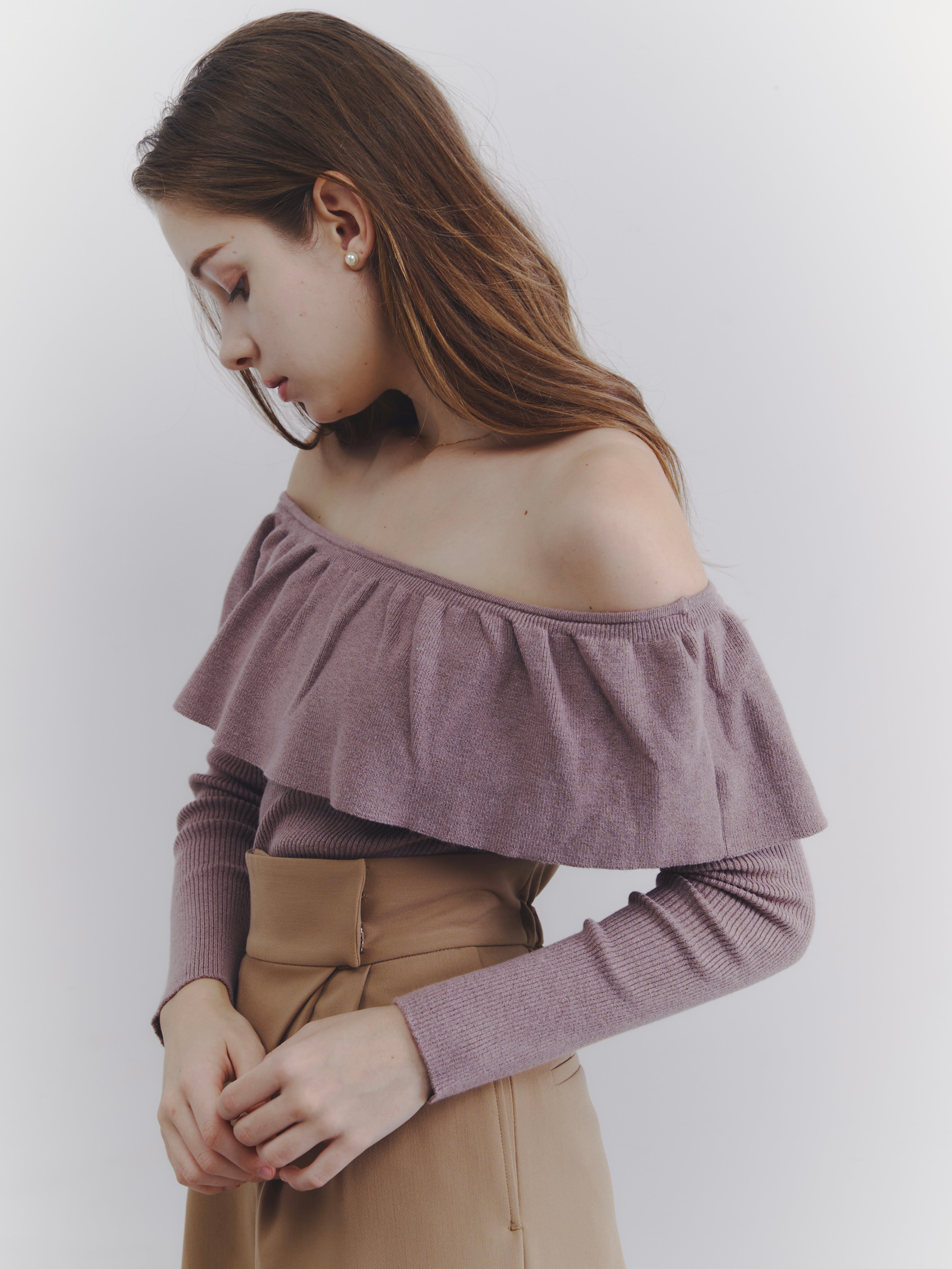 frill off shoulder knit