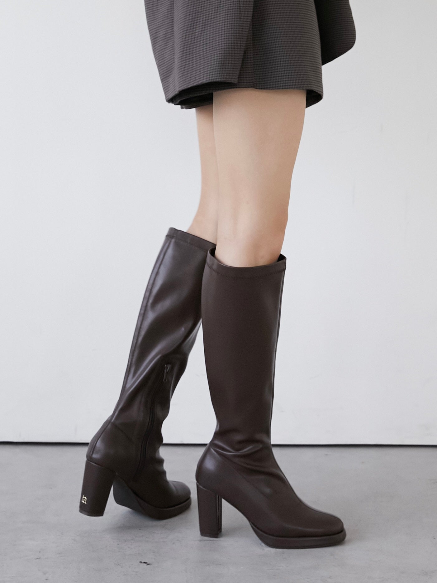 stretch leather long boots