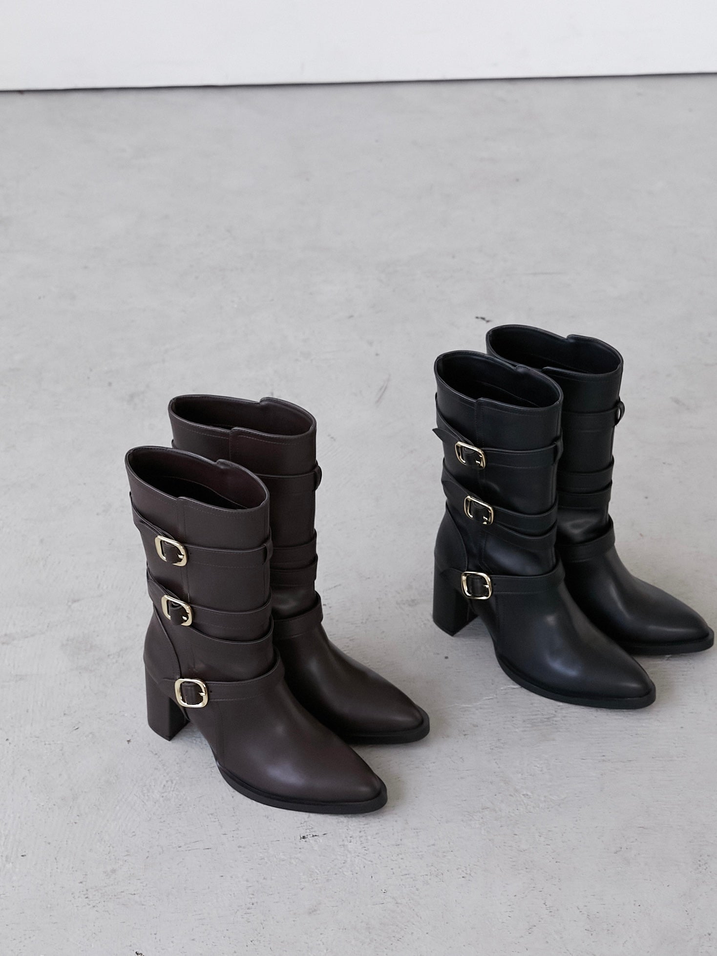 belted middle boots