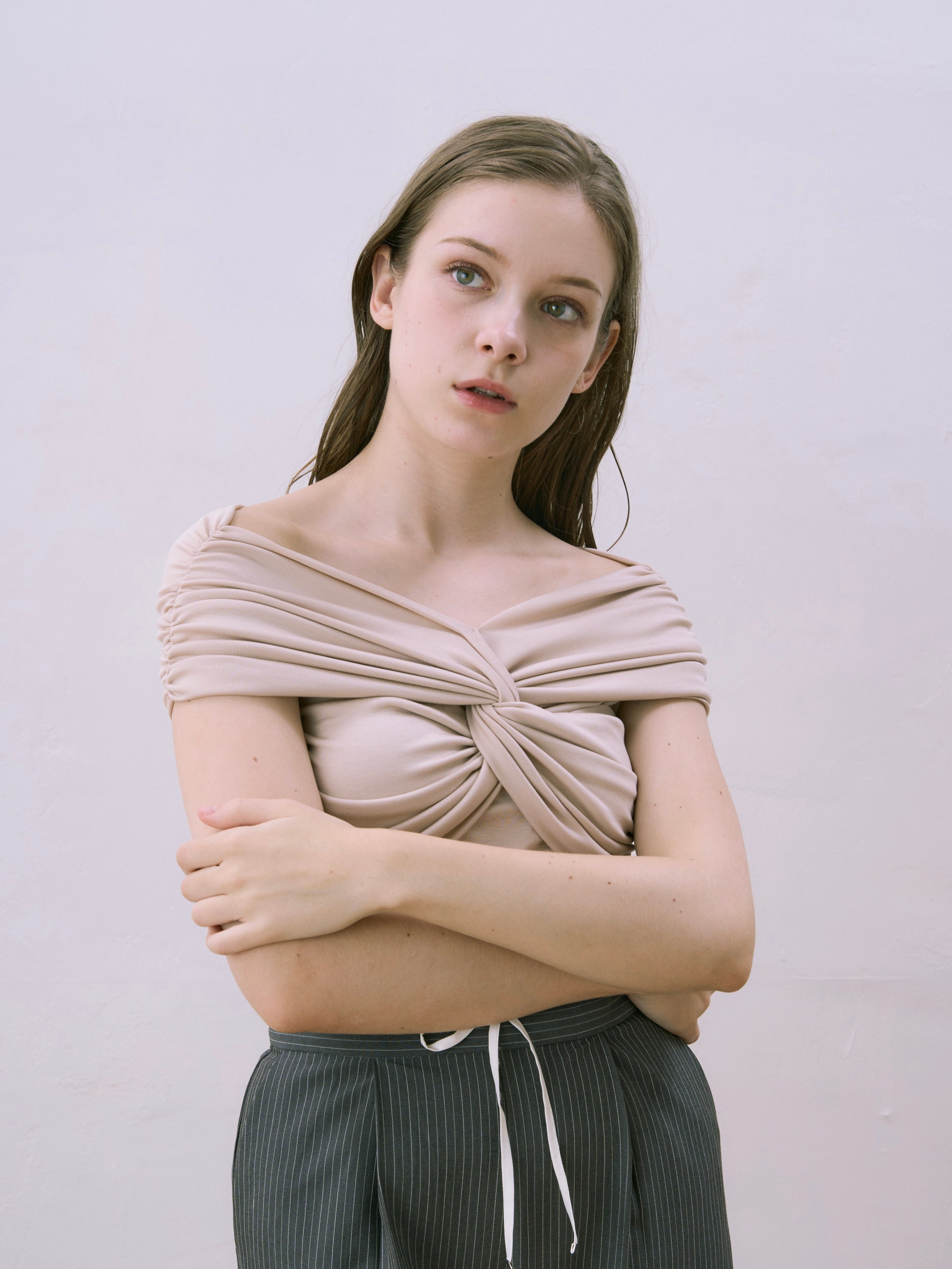 twist off-shoulder tops