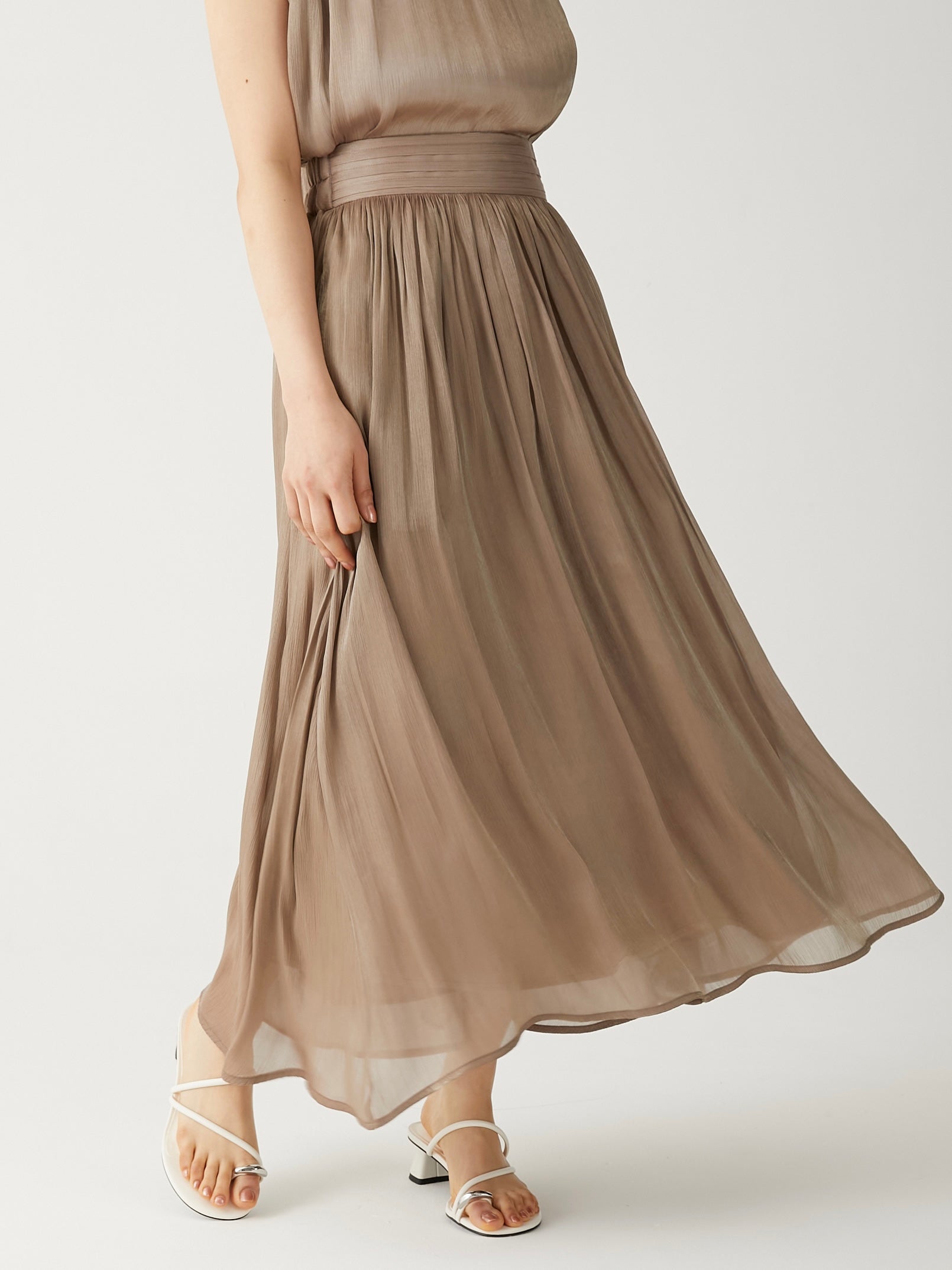shiny flare skirt