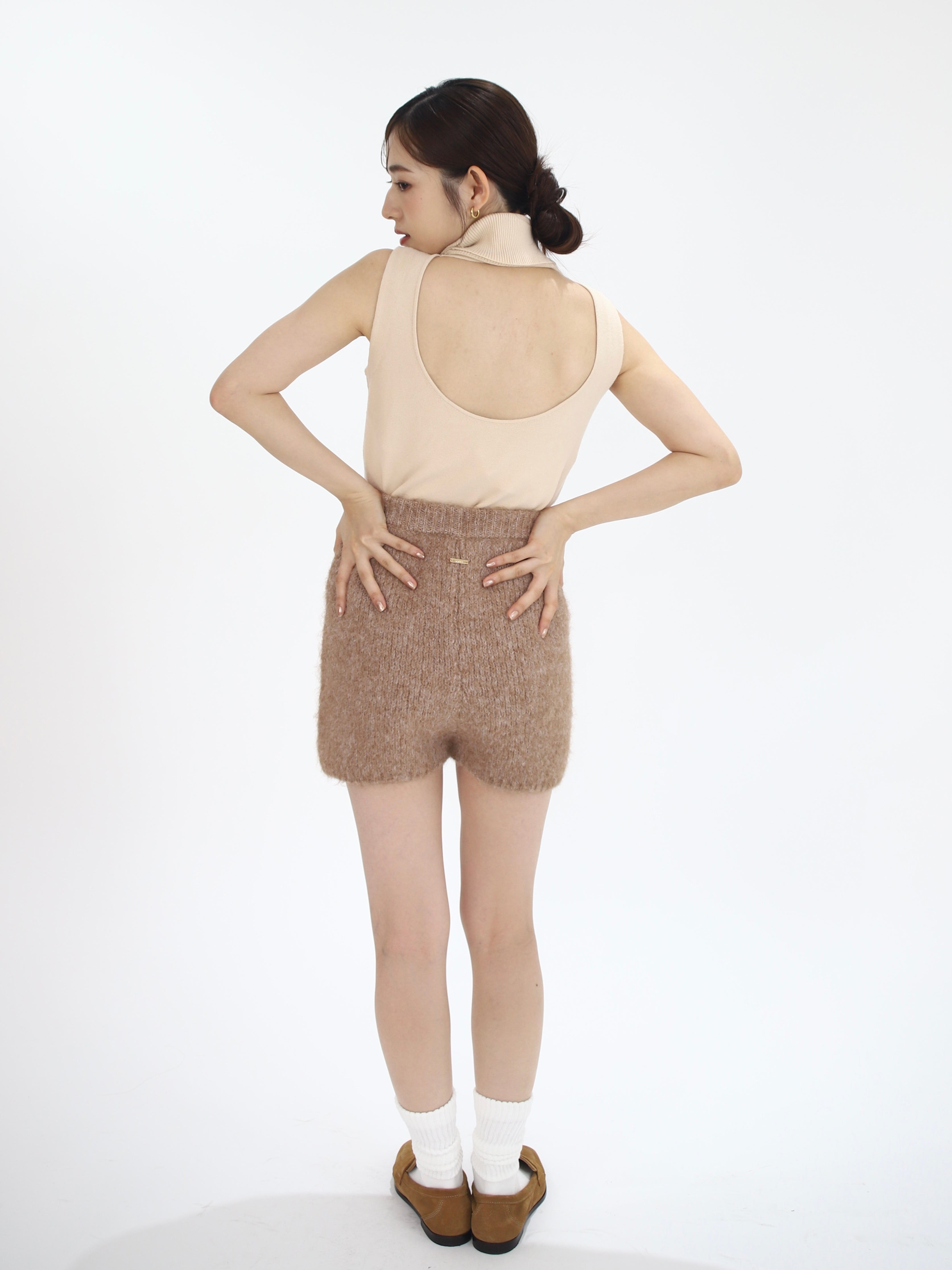 knit mini pants