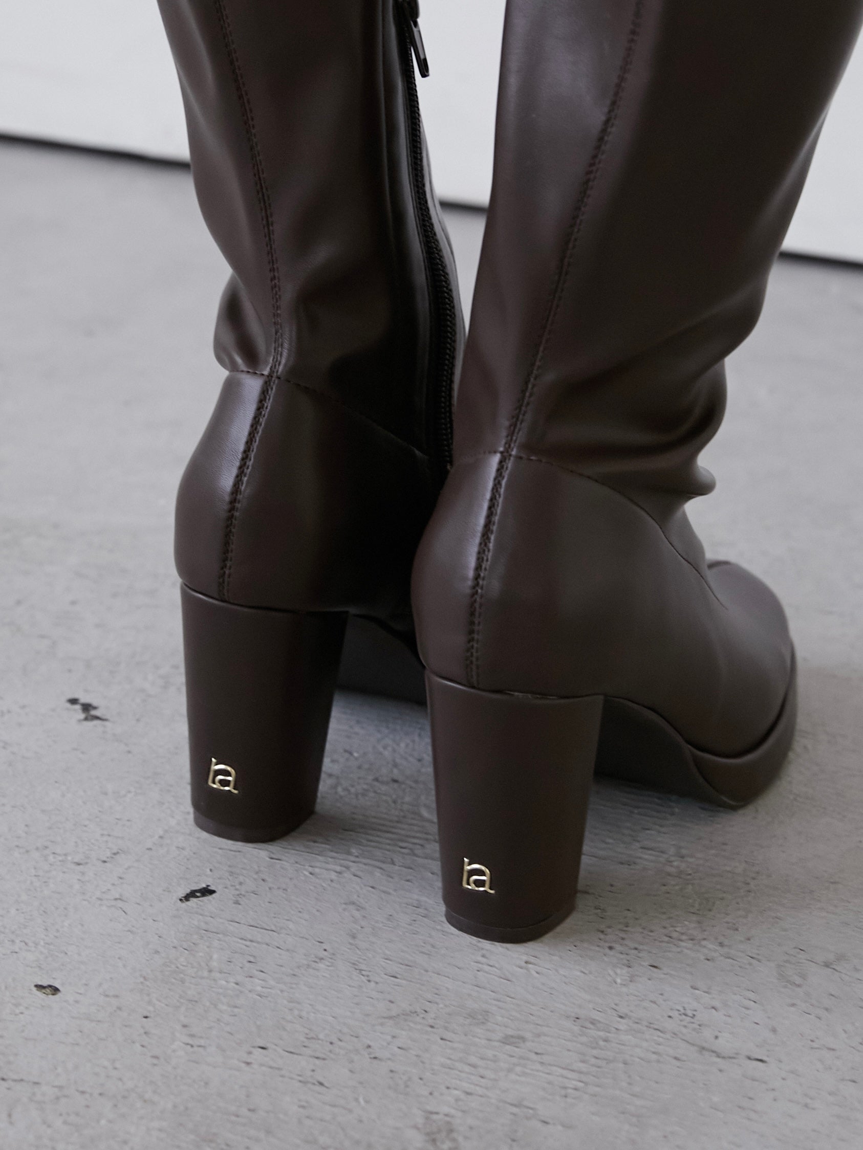 stretch leather long boots