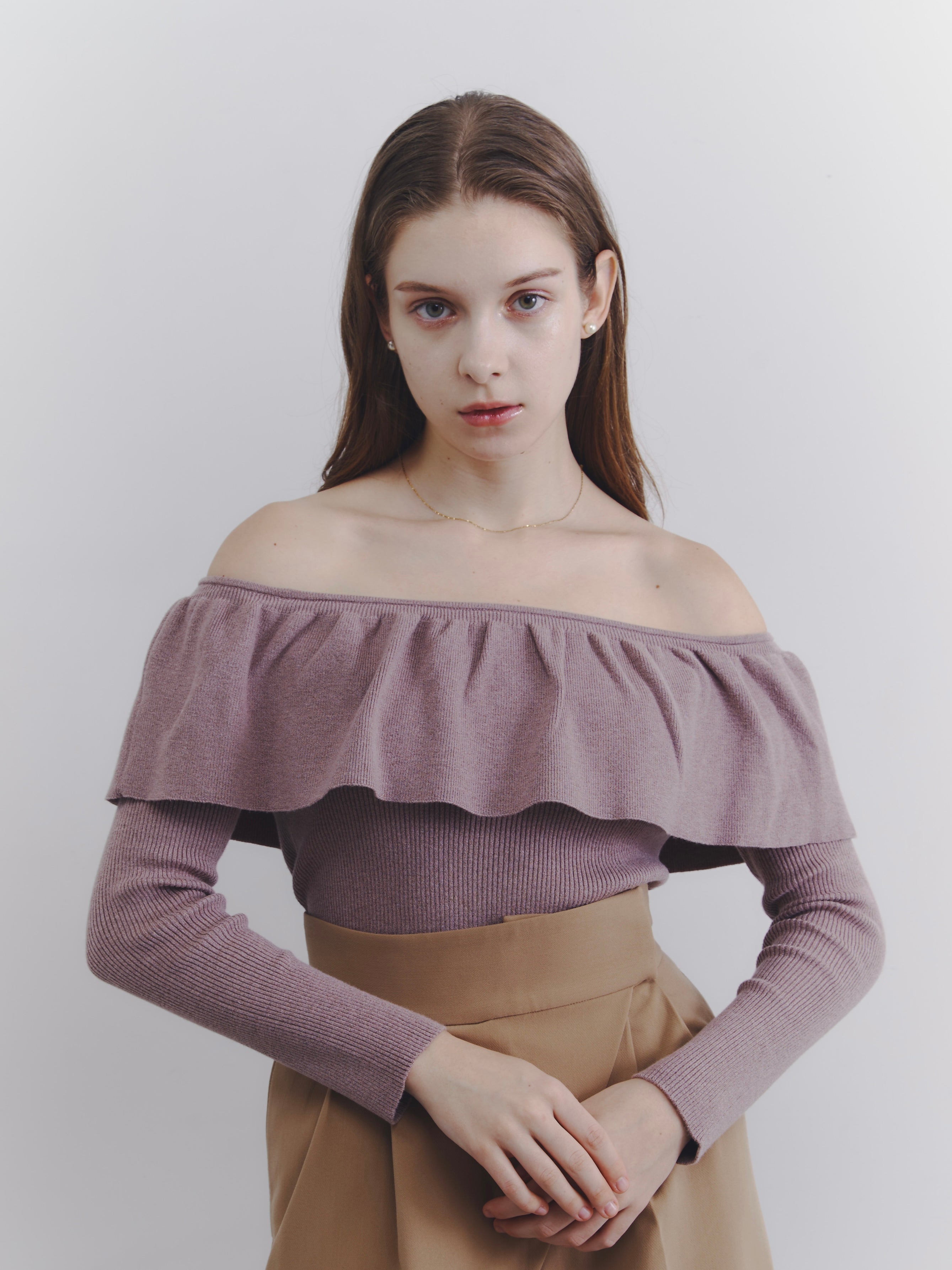 frill off shoulder knit