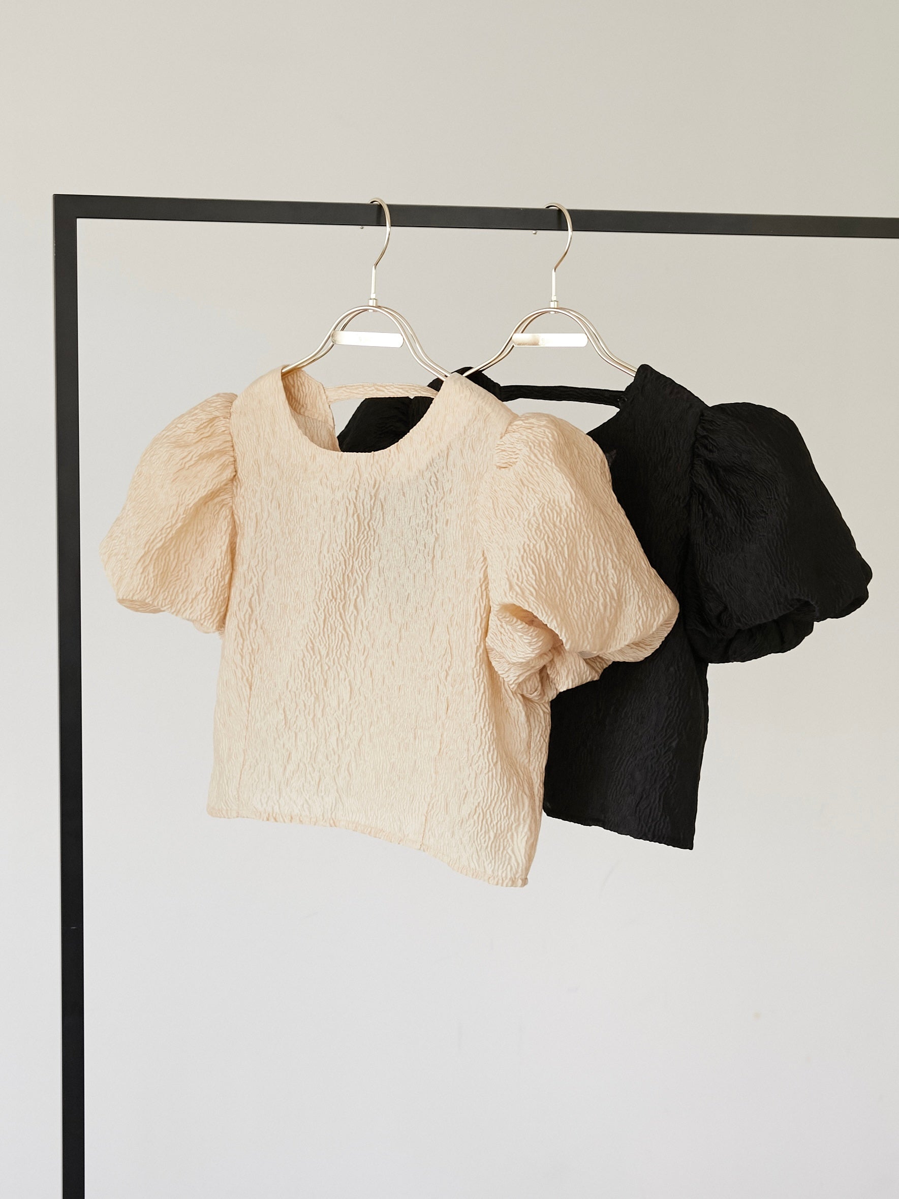 jacquard puff blouse