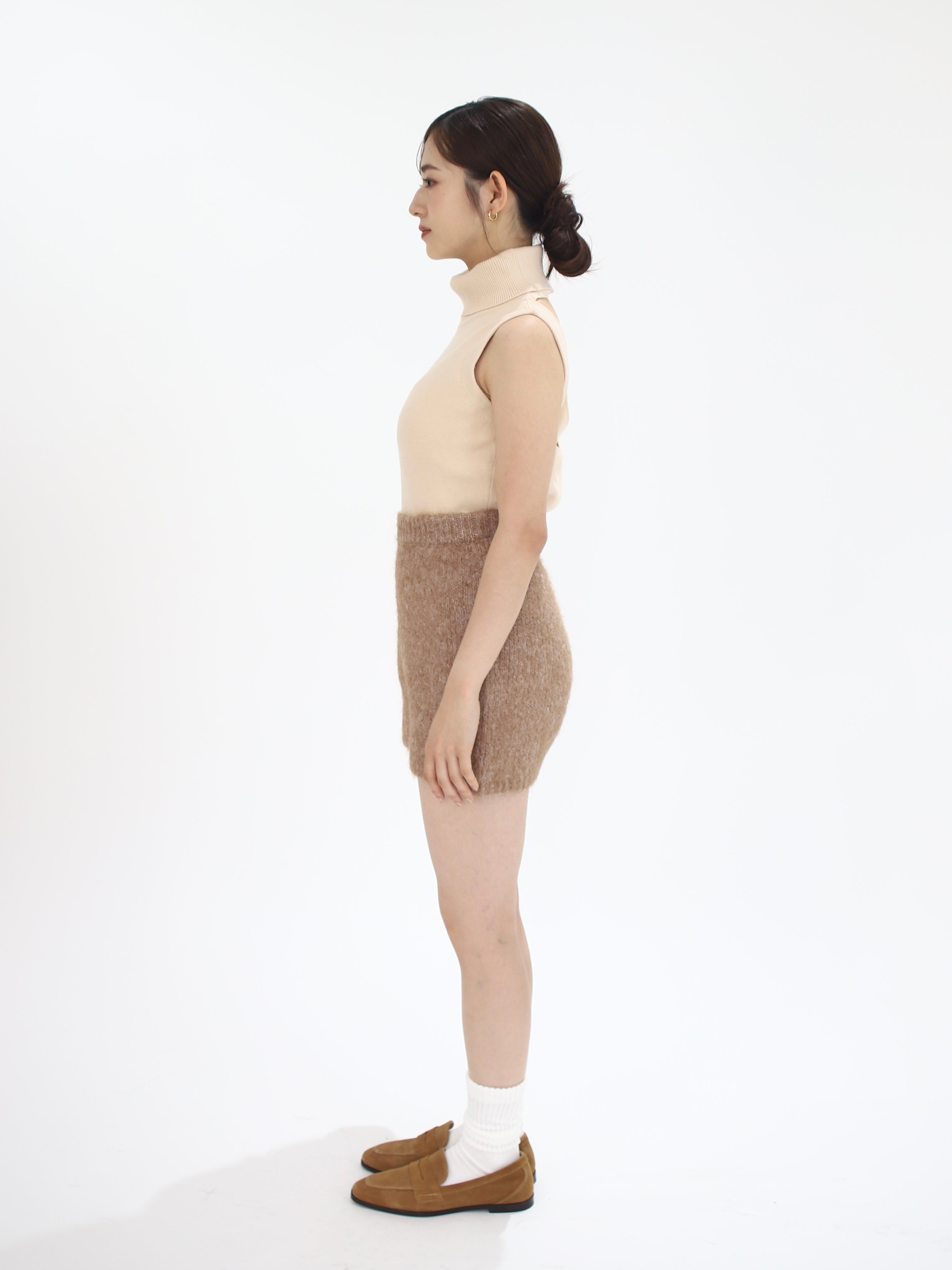 knit mini pants