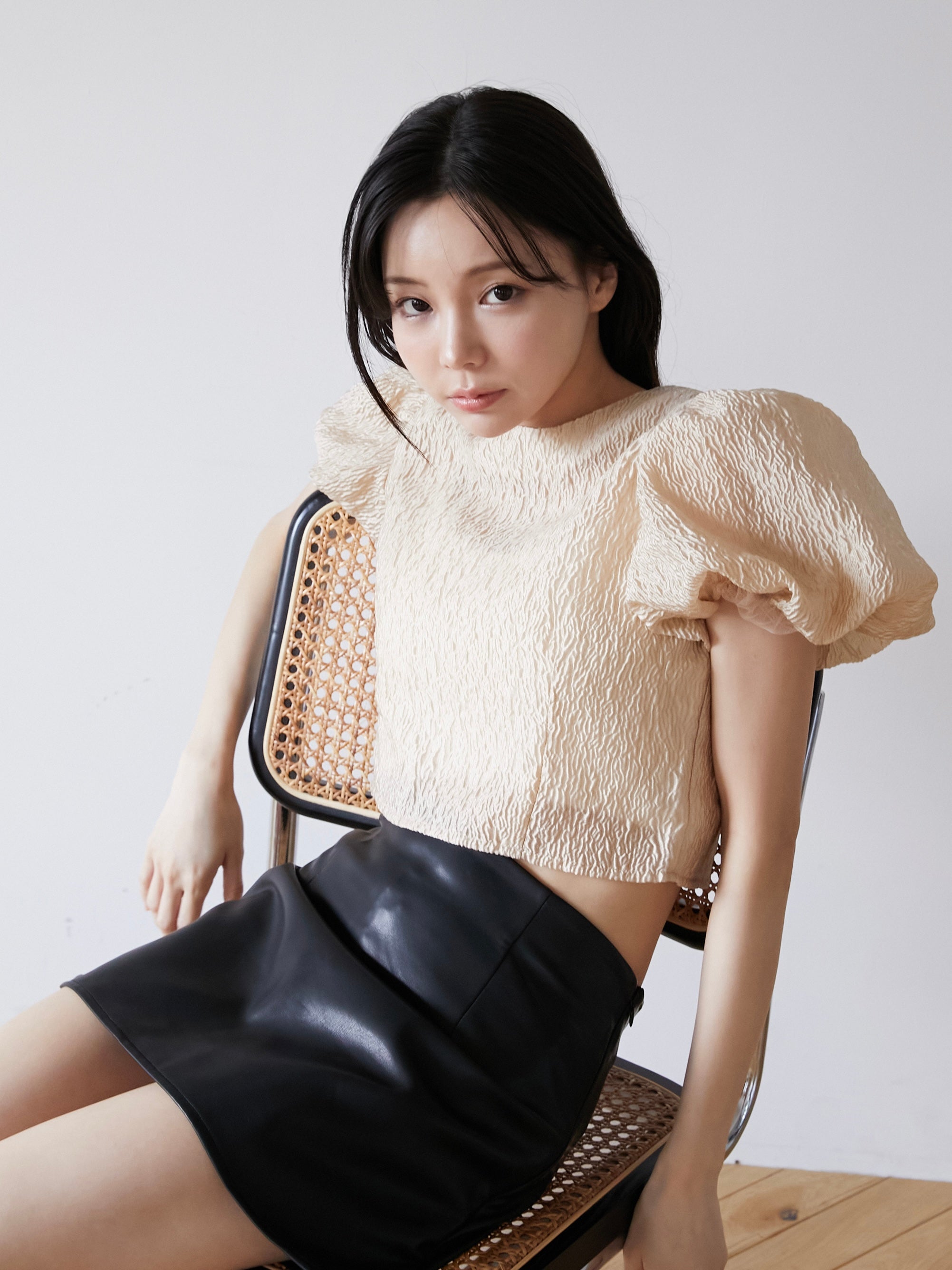 jacquard puff blouse