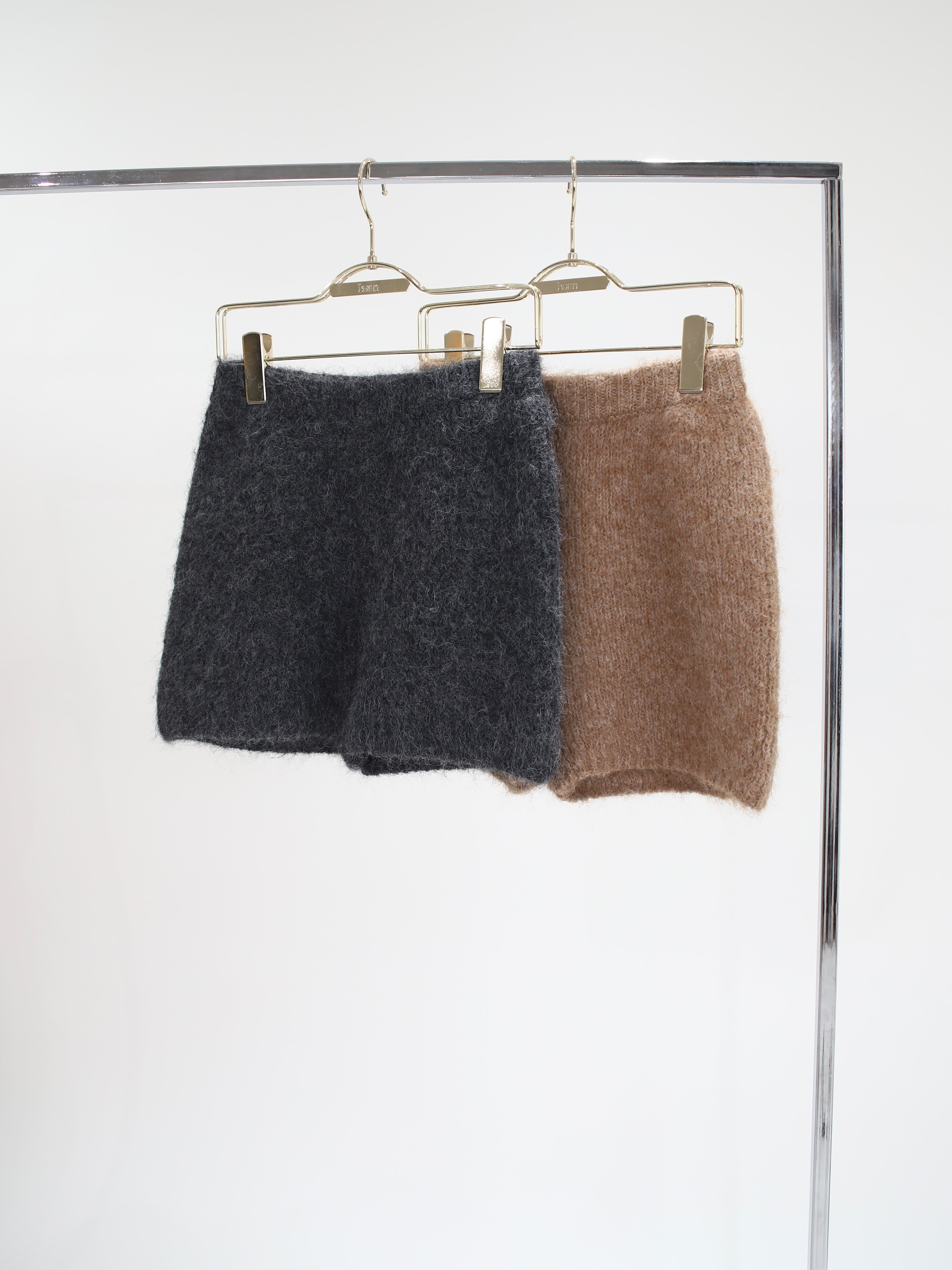 knit mini pants